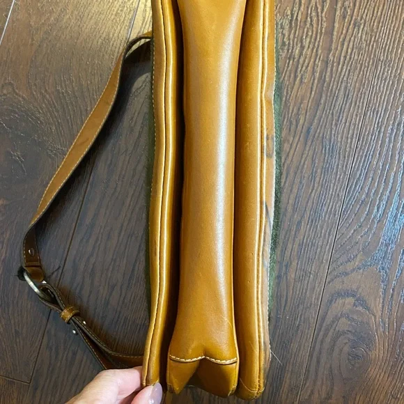 Cole Haan Brown Leather Calf Hair Handbag Purse Flaw shoulder bag - Picture 7 of 14